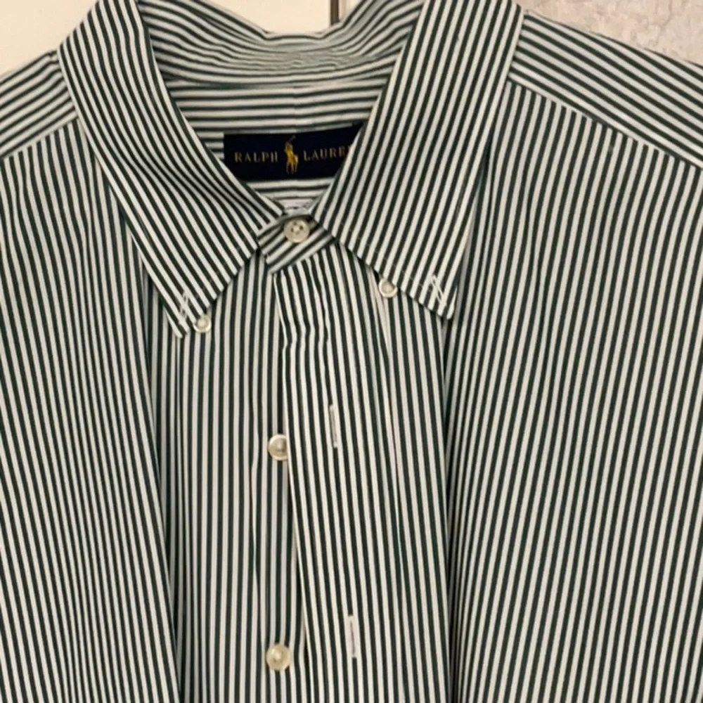 Ralph Lauren shirt starched and ready to wear - Picture 2 of 3